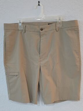 Greg Norman Collection Tan Cargo Shorts Size 38